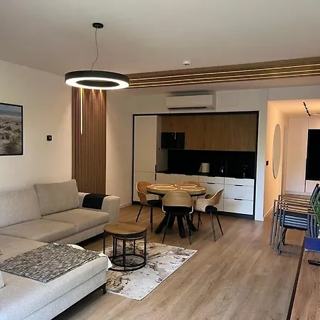 Apartament *